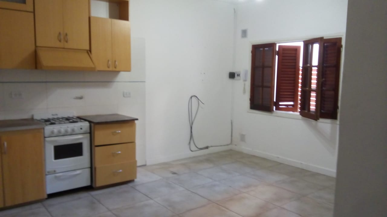 PH DE 2 AMBIENTES POR PASILLO,