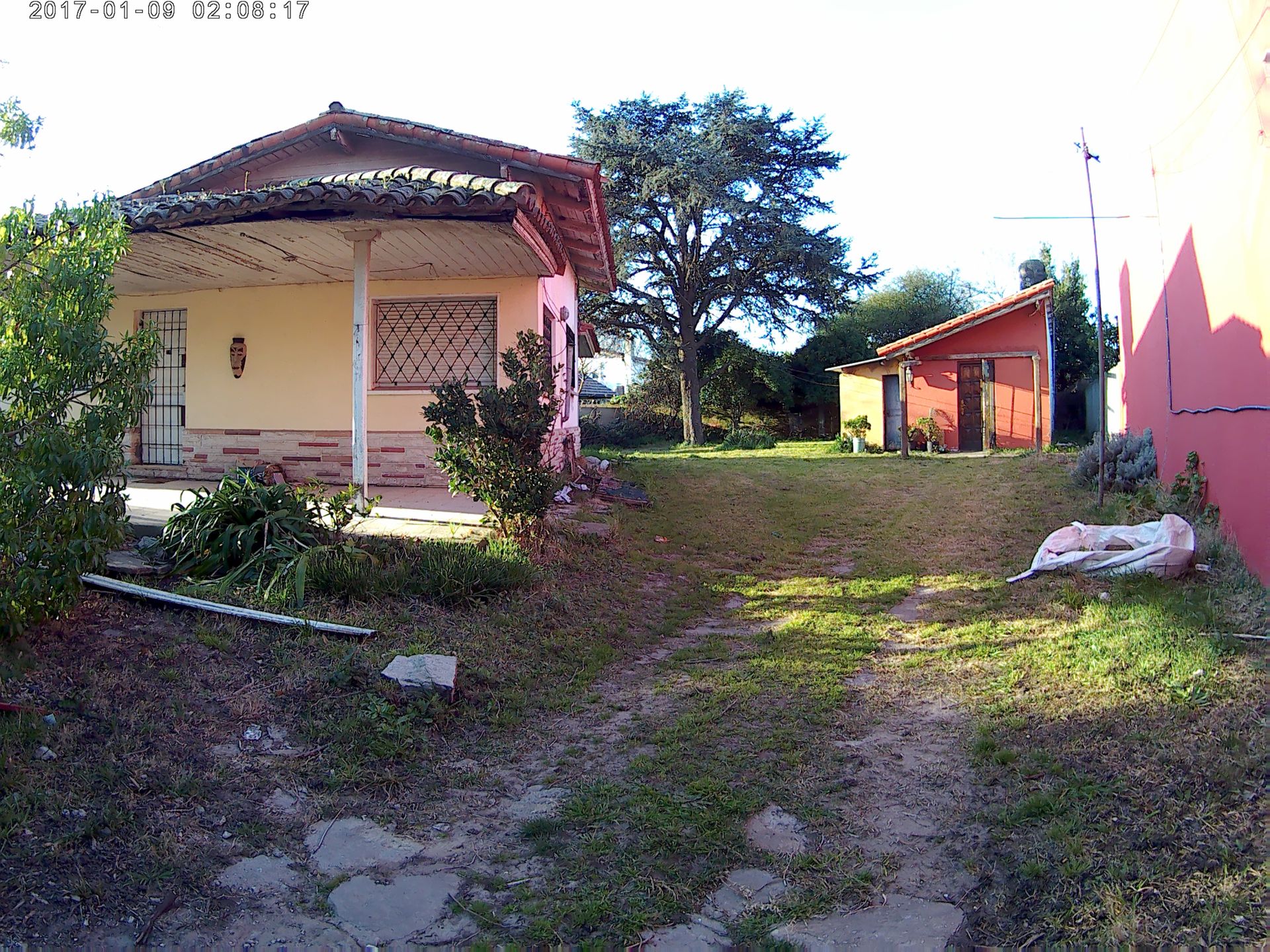 CHALET + DEPTO EN BARRIO ZACAGNINI