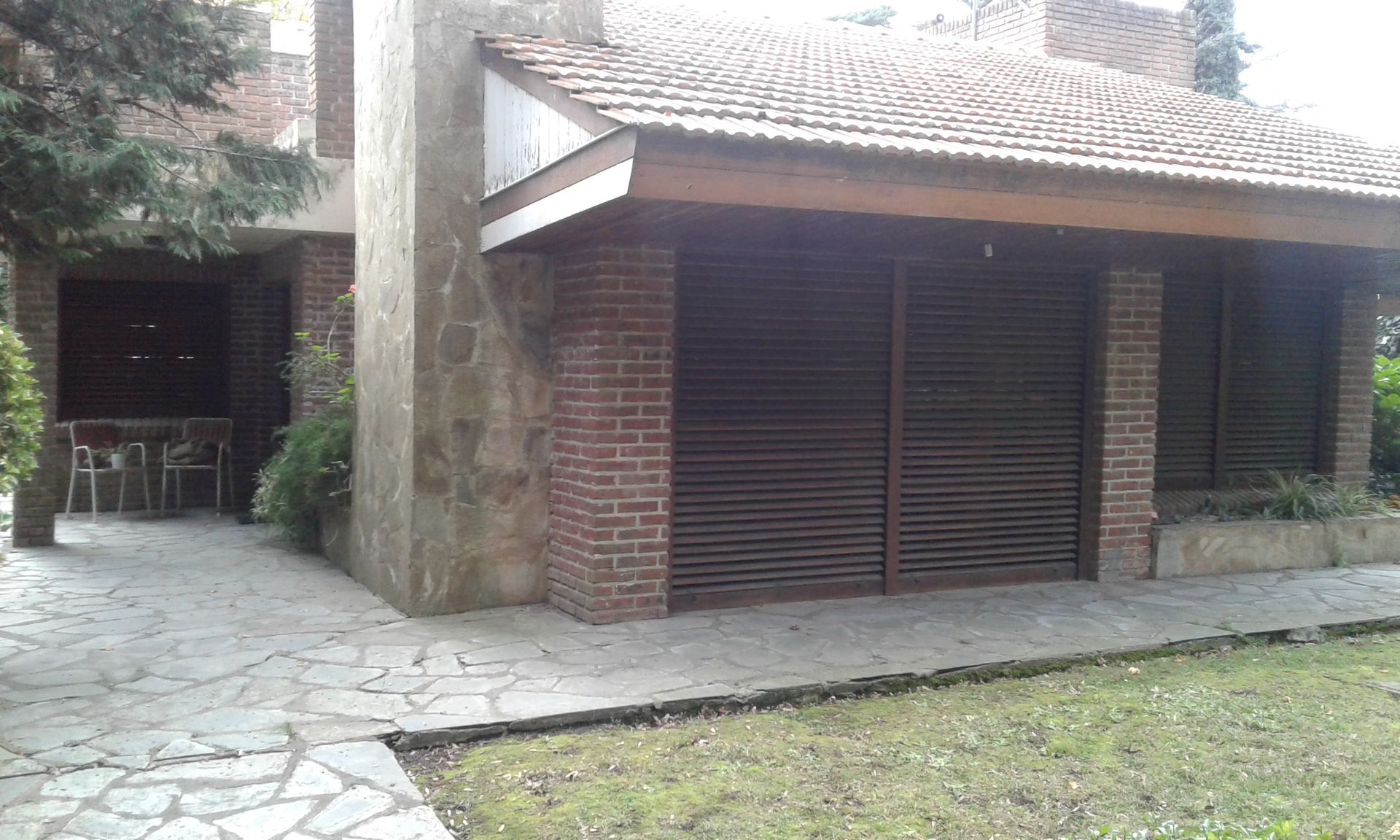 CHALET EN EL GROSELLAR