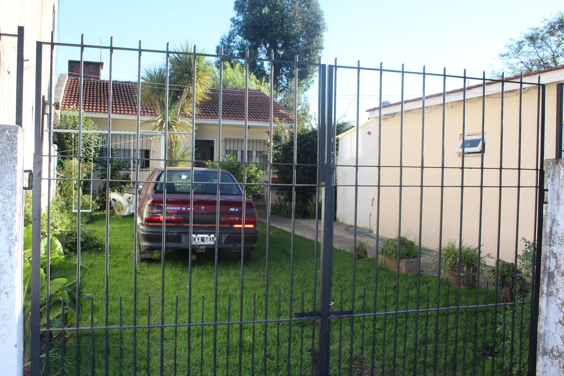 VENTA O PERMUTA CHALET EN EL BARRIO CERRITO SUR.