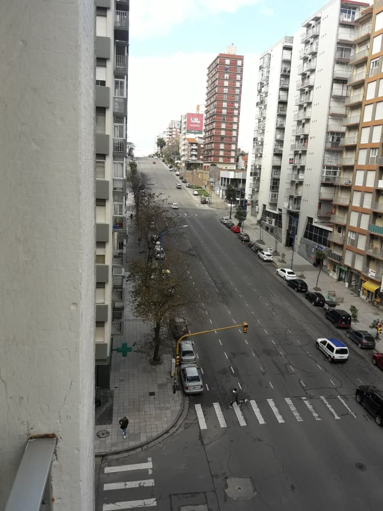 2 Amb. a la calle