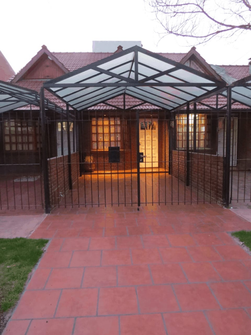 duplex de 3 amb. ent auto, son 3 en el lote