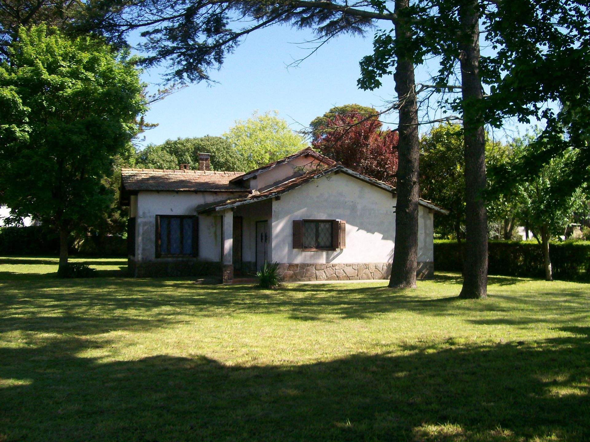CASA EN BARRIO EL GROSELLAR