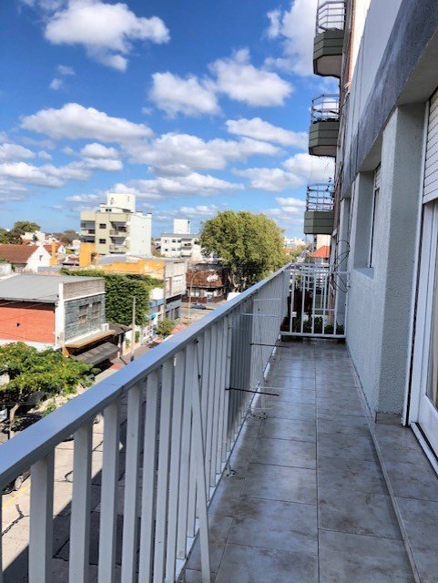 impecable 2 amb. balcón terraza
