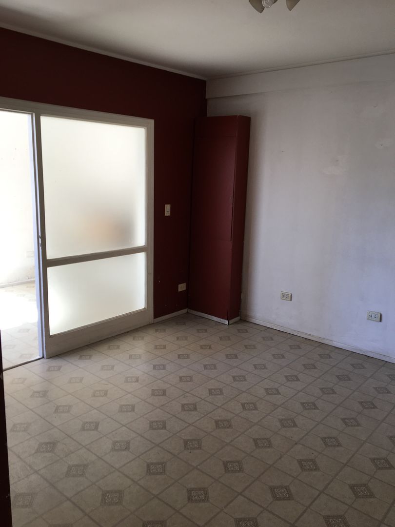 GRAN PISO DE TRES AMBIENTES