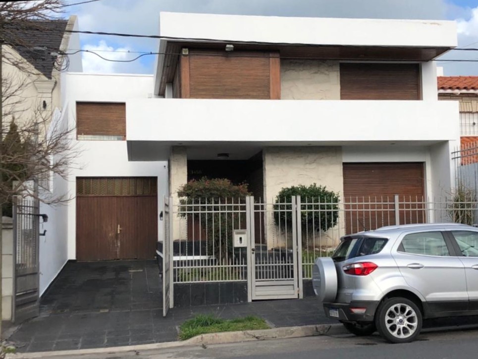 Chalet 5 amb con gran parque, quincho y playroom