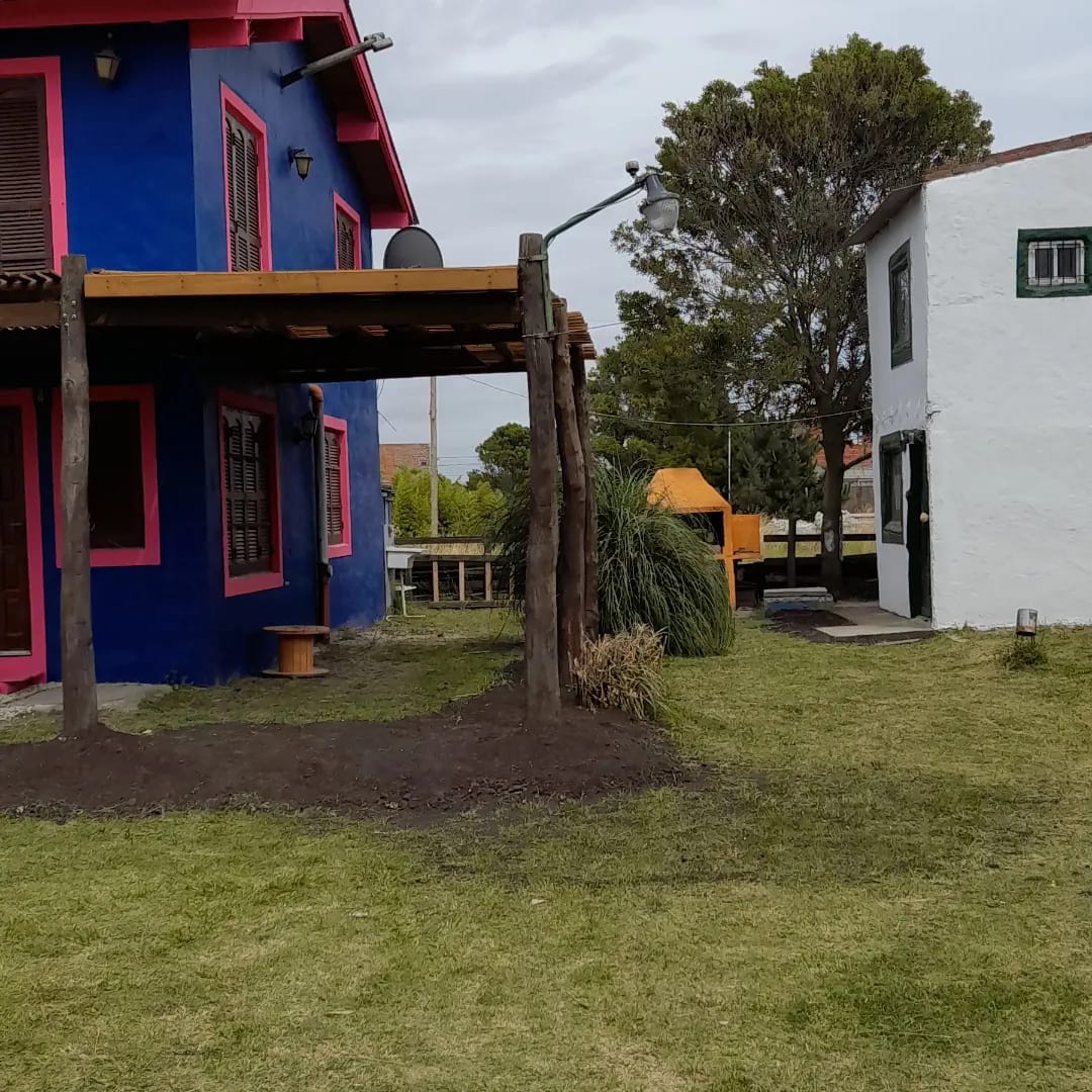 DOS CABAÑAS EN AMPLIO TERRENO EN SANTA CLARA