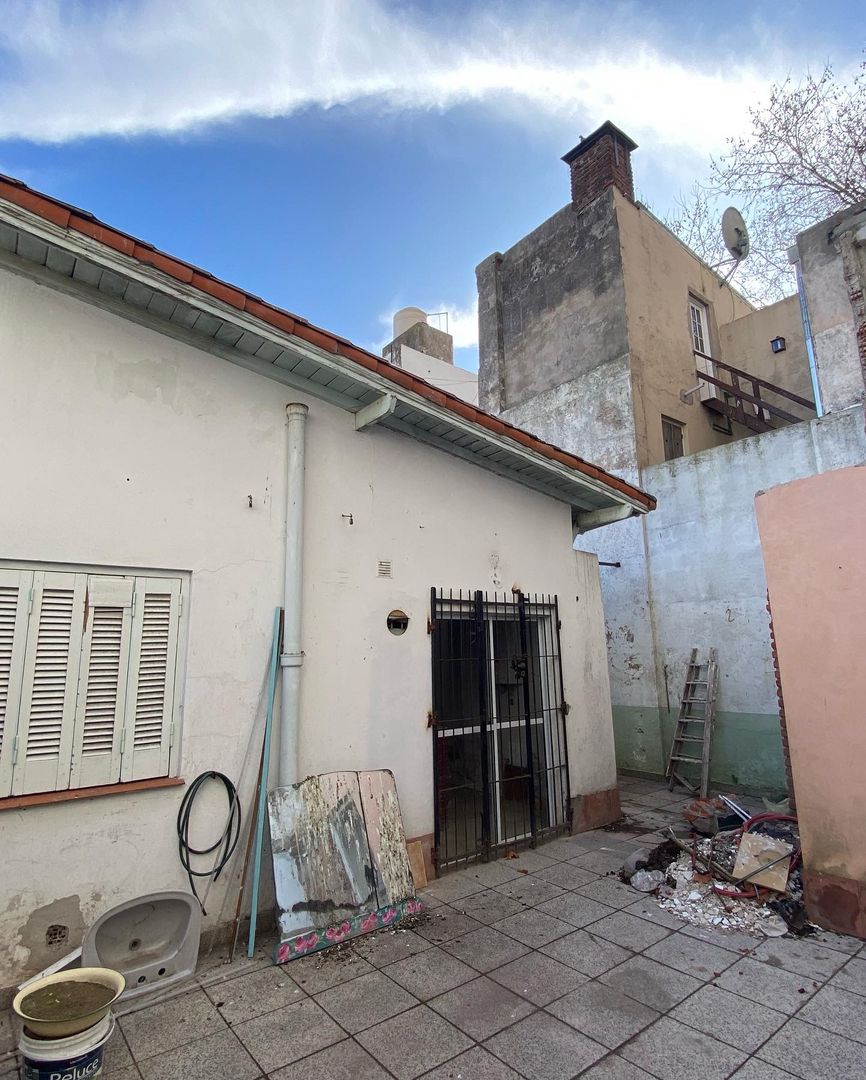 CASA A RECICLAR 4 AMBIENTES
