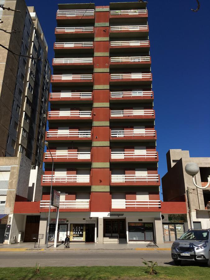 DEPARTAMENTO EN VENTA MIRAMAR, DOS AMBIENTES
