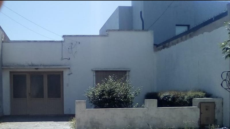 CASA EN VENTA IMPORTANTE LOTE