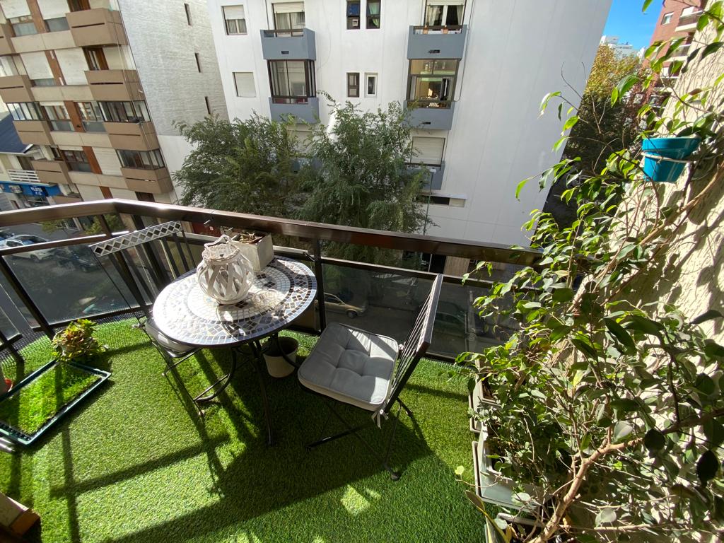 Departamento 3 Amb con Cochera Doble. 