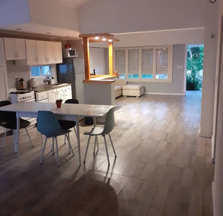  Venta Casa 4 Ambientes mas 2 PH detras Faro Norte
