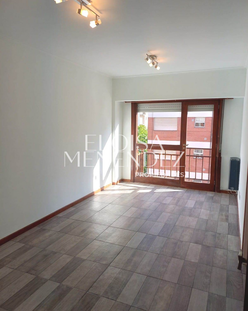 VENTA • DOS AMBIENTES • MAR DEL PLATA