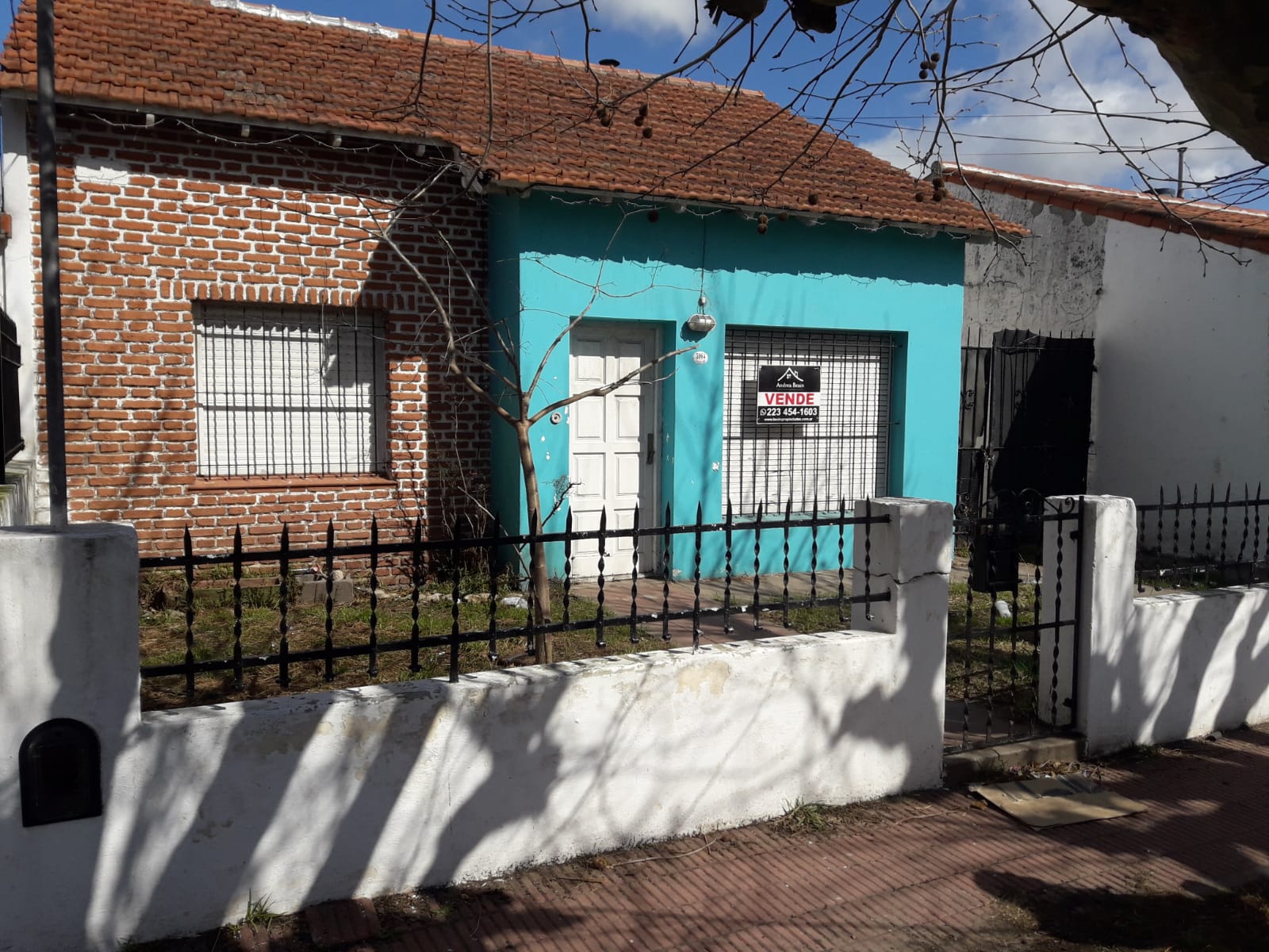 Chalet 4 amb. A reciclar amplio parque