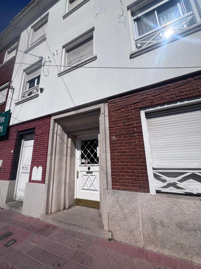 VENTA - DEPTO DOS AMBIENTES - PATIO