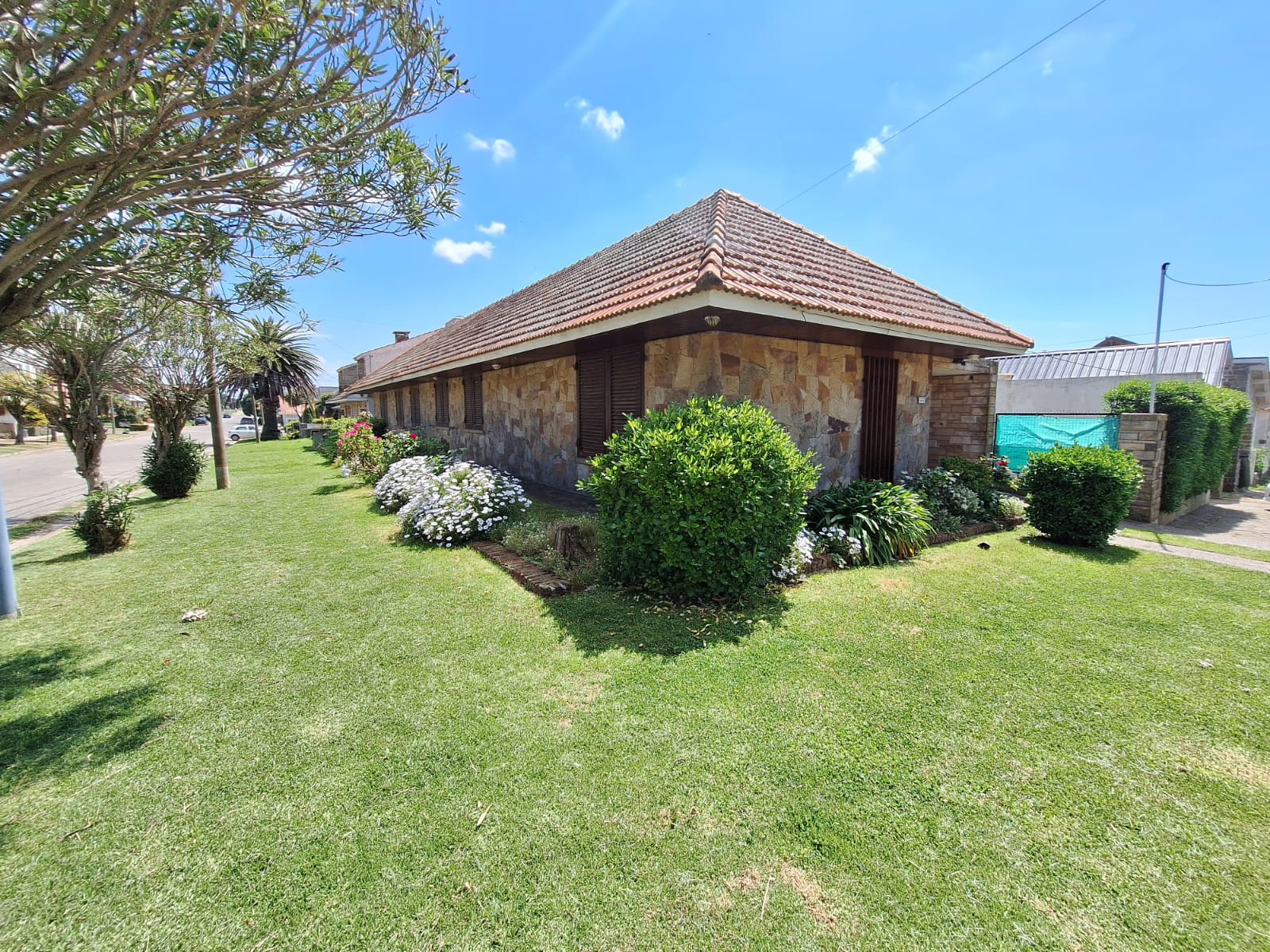 Chalet en ph de 4 amb con garaje, patio y terraza