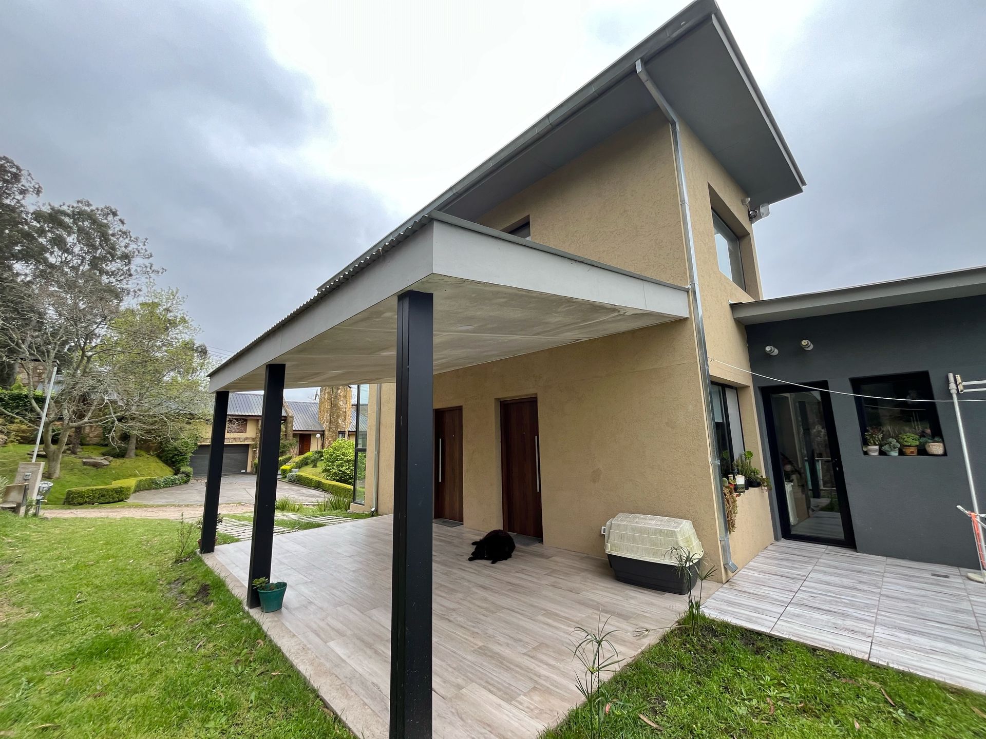 CASA ESTILO MODERNO SIERRA DE LOS PADRES 