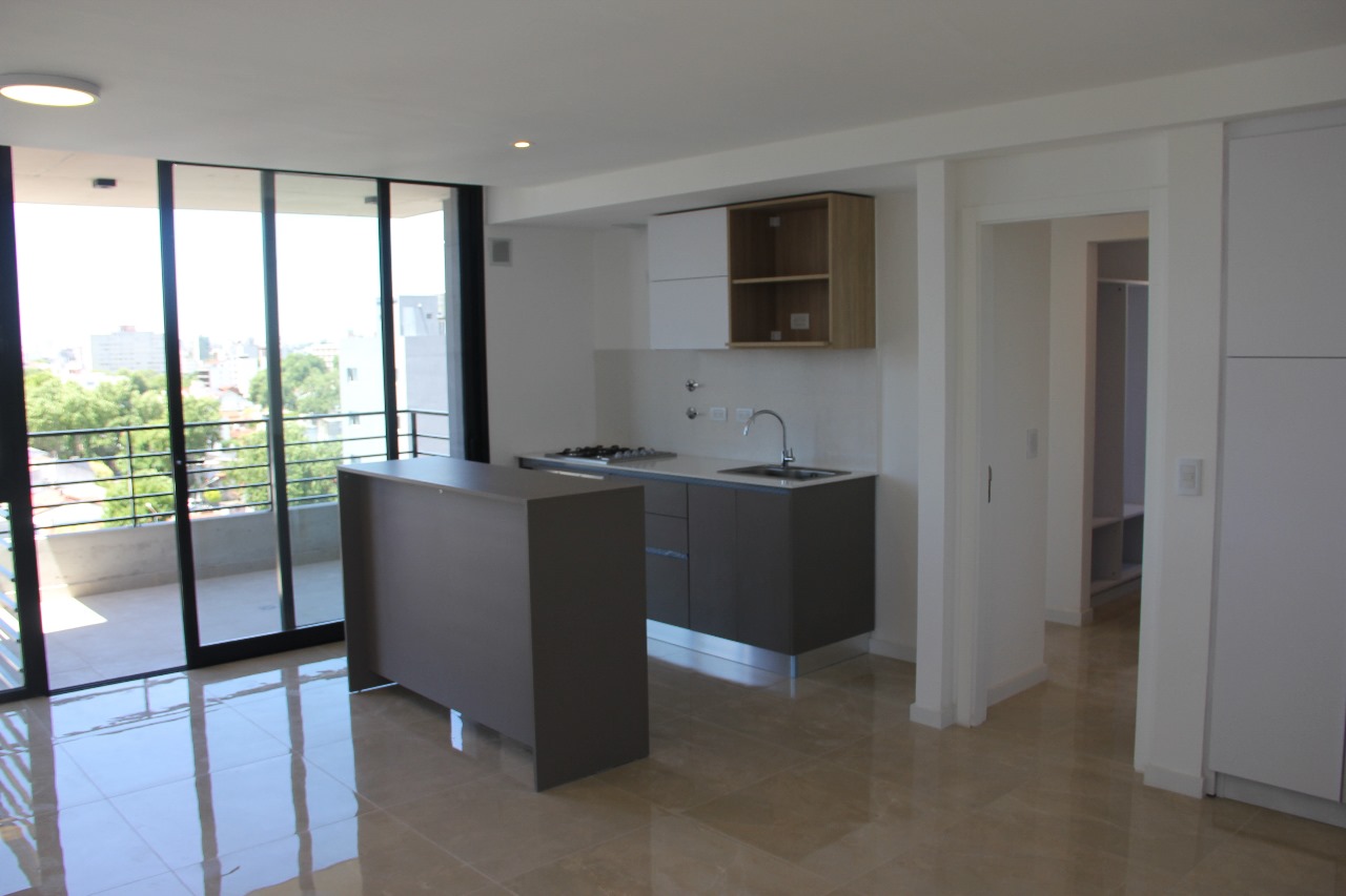 Departamento 2 amb con balcón terraza. Inversión! 
