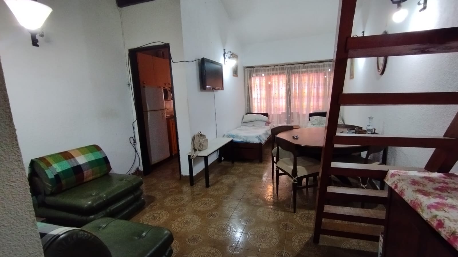 Oportunidad! Depto 1 amb c/altillo 