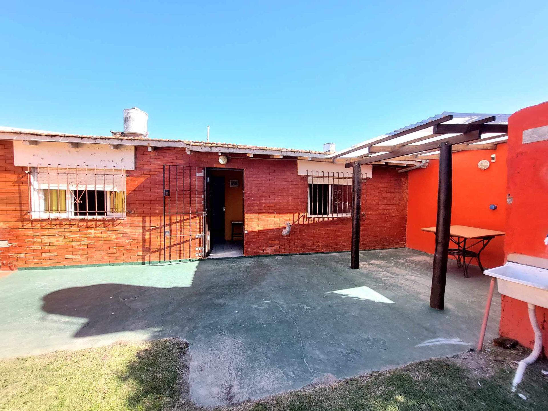 VENTA PH 2 AMB. CON PARQUE - A MTS DE LA PLAYA