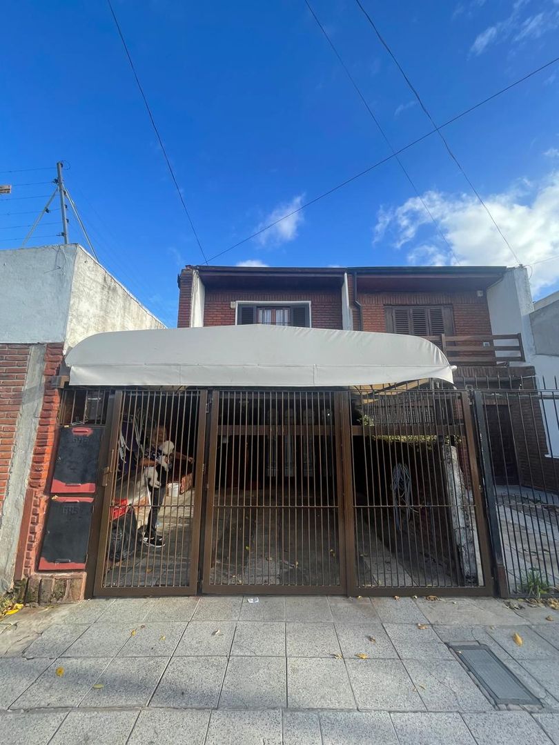 Duplex 3 Ambientes - Impecable  Pinos de Anchorena