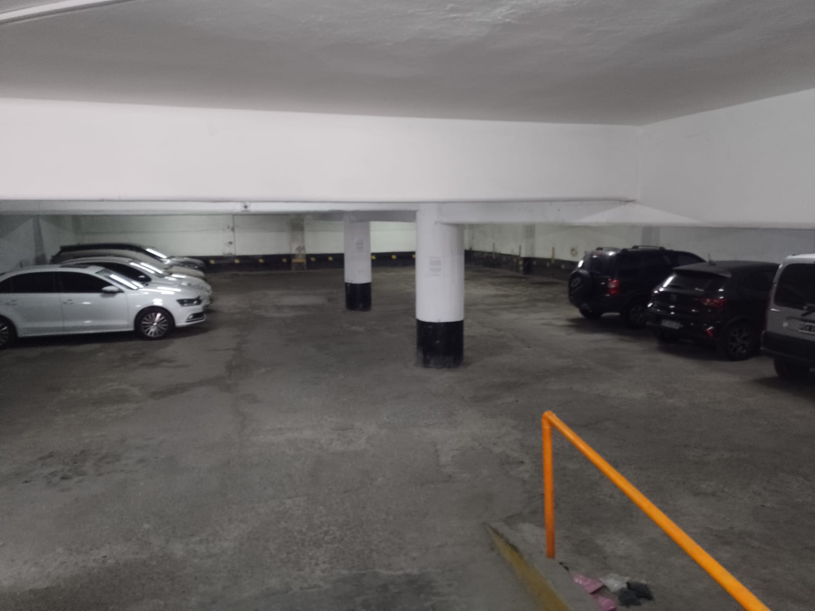 VENTA DE ESPACIO DE COCHERA TODO TIPO DE VEHICULO