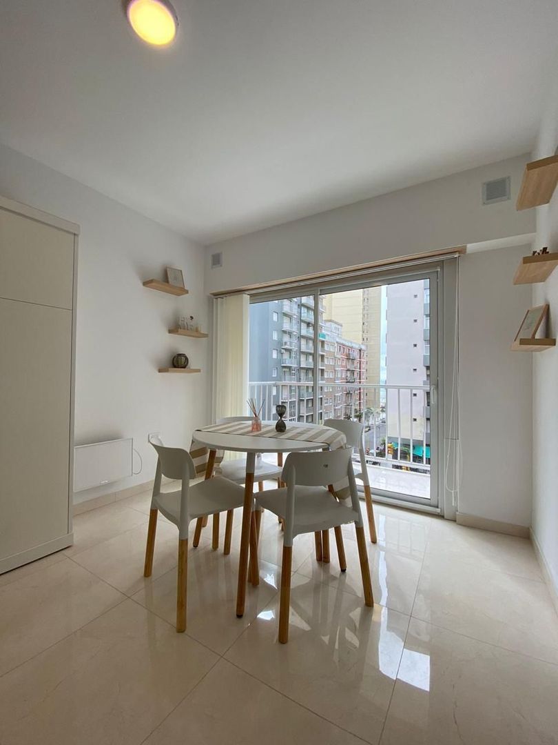 Departamento al frente Reciclado Balcon Saliente