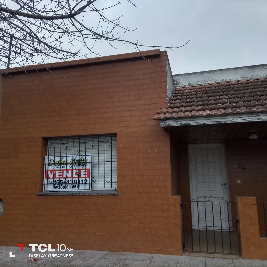 Vendo casa de 3 ambientes con departamento 
