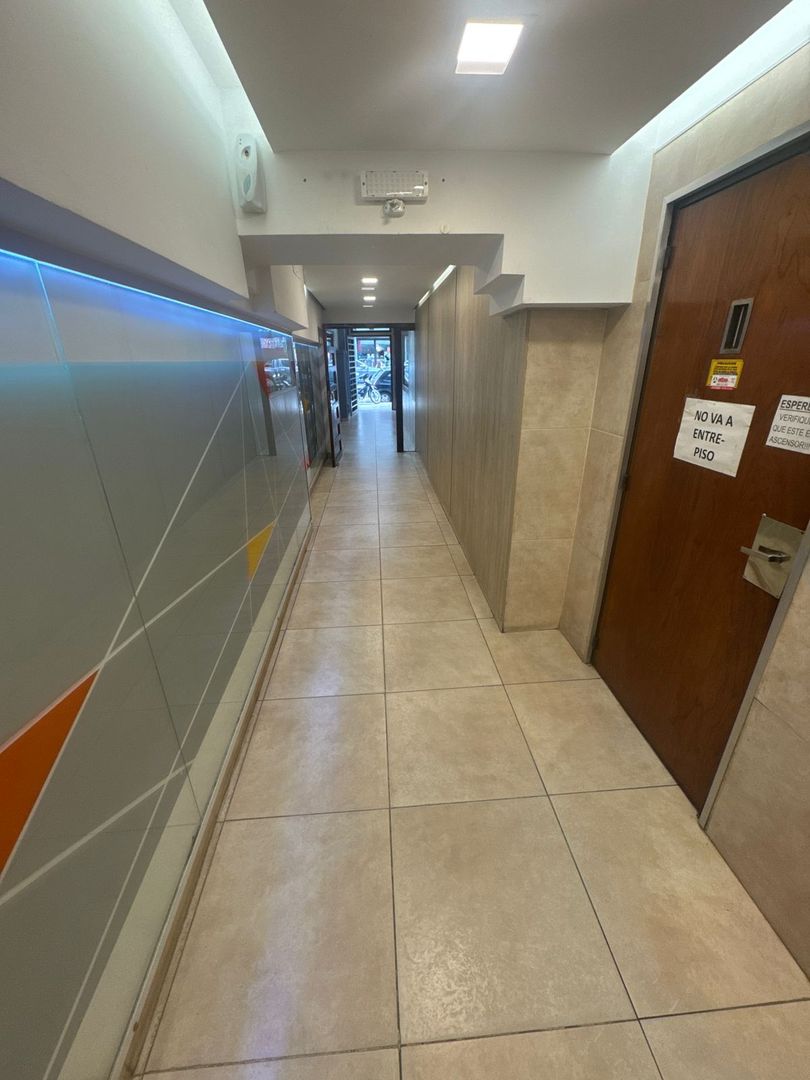 OFICINA EN VENTA