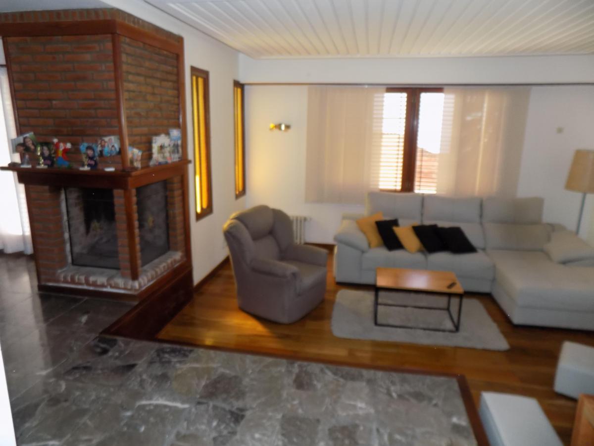 Importante chalet en el barrio Pinos de Anchorena