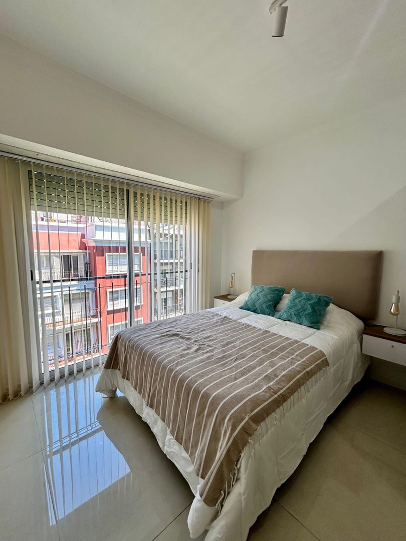 Departamento 1 Amb al frente con balcon