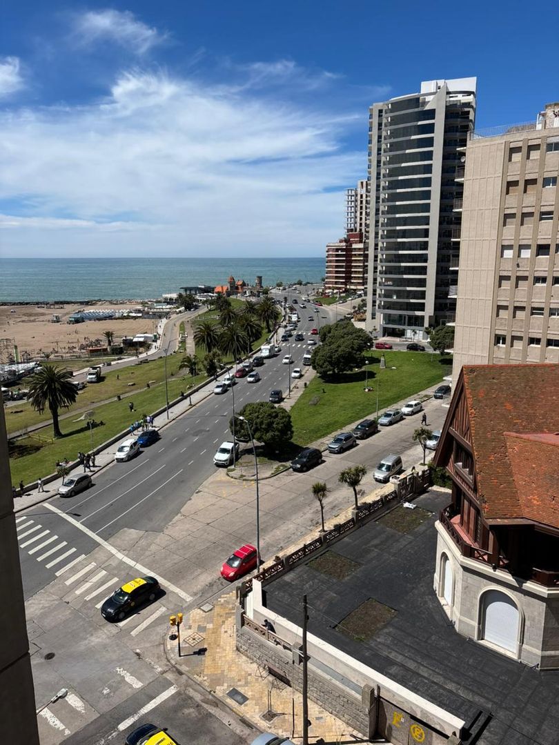Departamento 2 ambientes con balcon y vista al mar