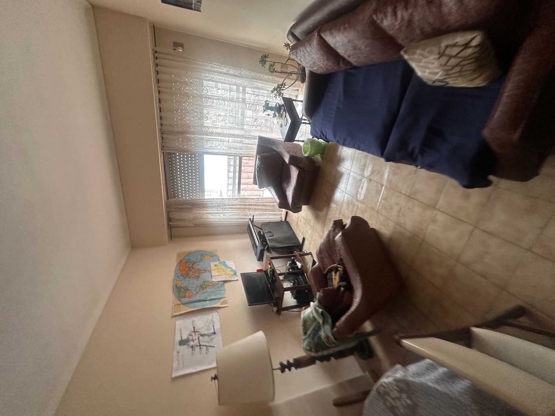 Departamento de 4 ambientes al frente - Balcon