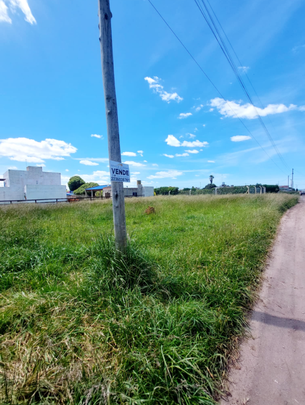 EN VENTA LOTE DE 280 M² y 285 M² EN PLAYA DORADA