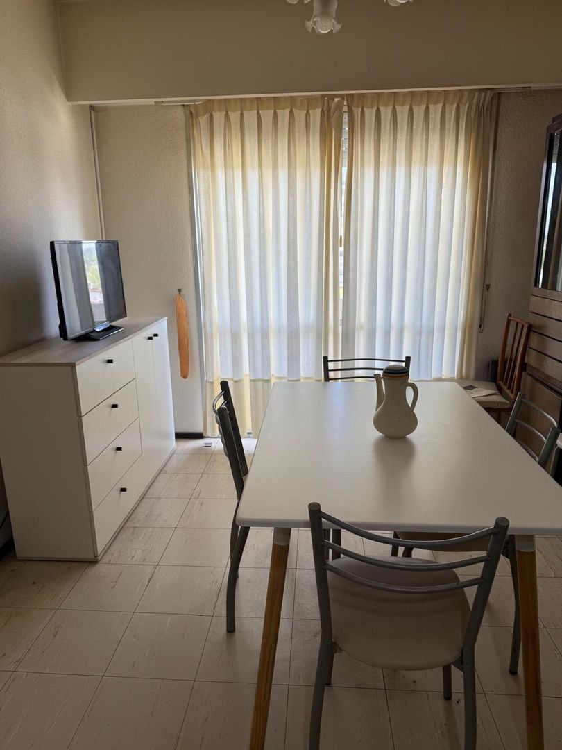 ALQUILER  2027 DEPARTAMENTO AVENIDA 23 MIRAMAR