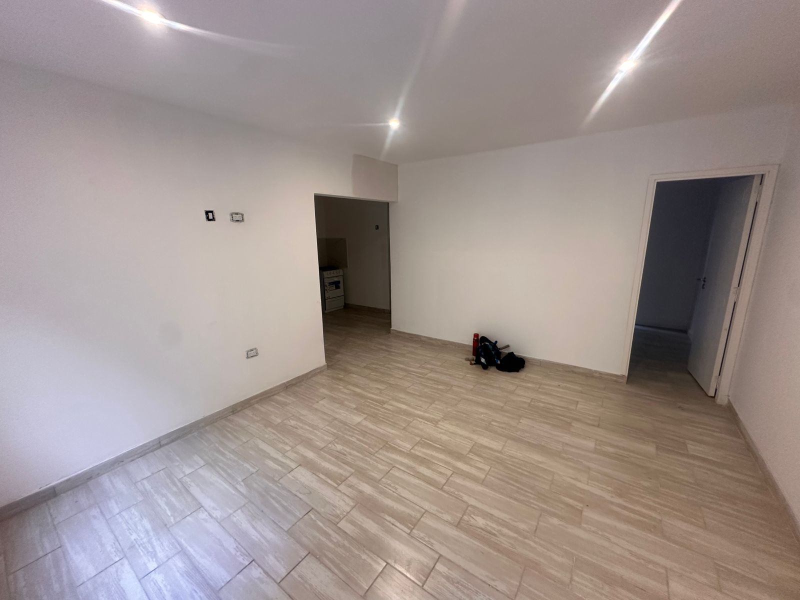 Ph 2 ambientes c/ patio - Villa Primera