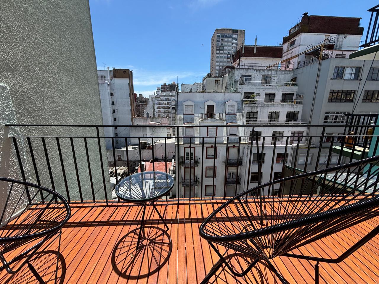 VENTA DEPTO DE 3 AMB CON DEPENDENCIA ZONA CENTRO