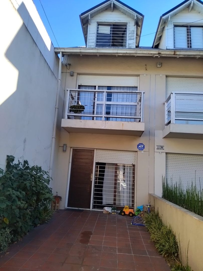 Hermoso Dúplex desarrollado en 3 plantas.