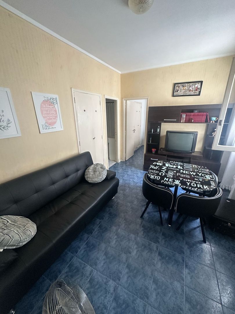 Departamento de 2 ambientes - luminoso