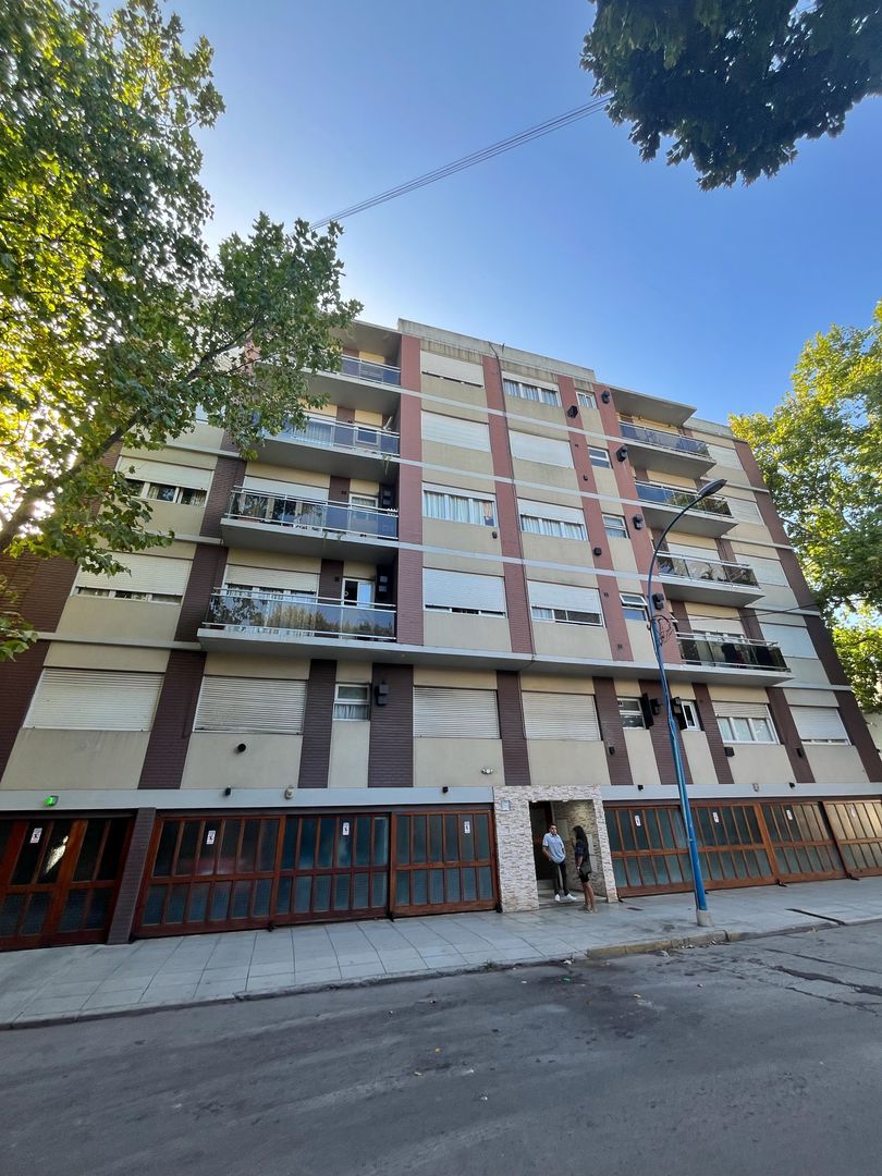 VENTA DEPTARTAMENTO DE 1 AMB DIVIDIDO APTO CRÉDITO