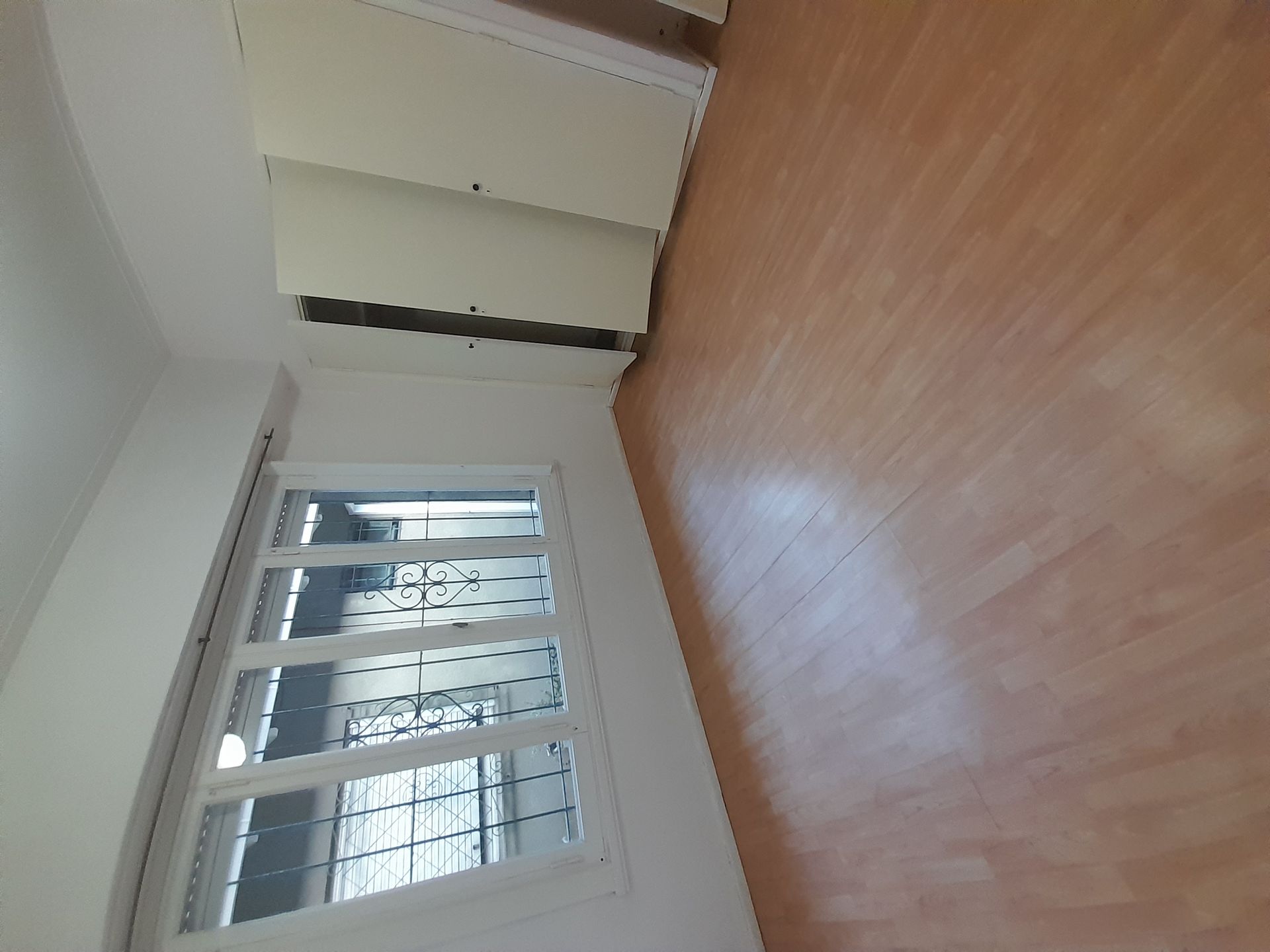 Ph 3 amb. Patio. Sin garage. Complejo de vivienda