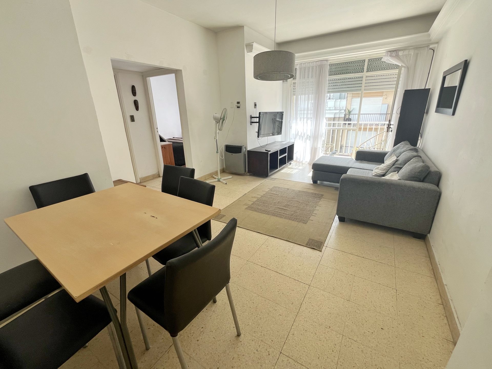  DEPARTAMENTO 3 AMBIENTES CON DEPENDENCIA Y BALCON