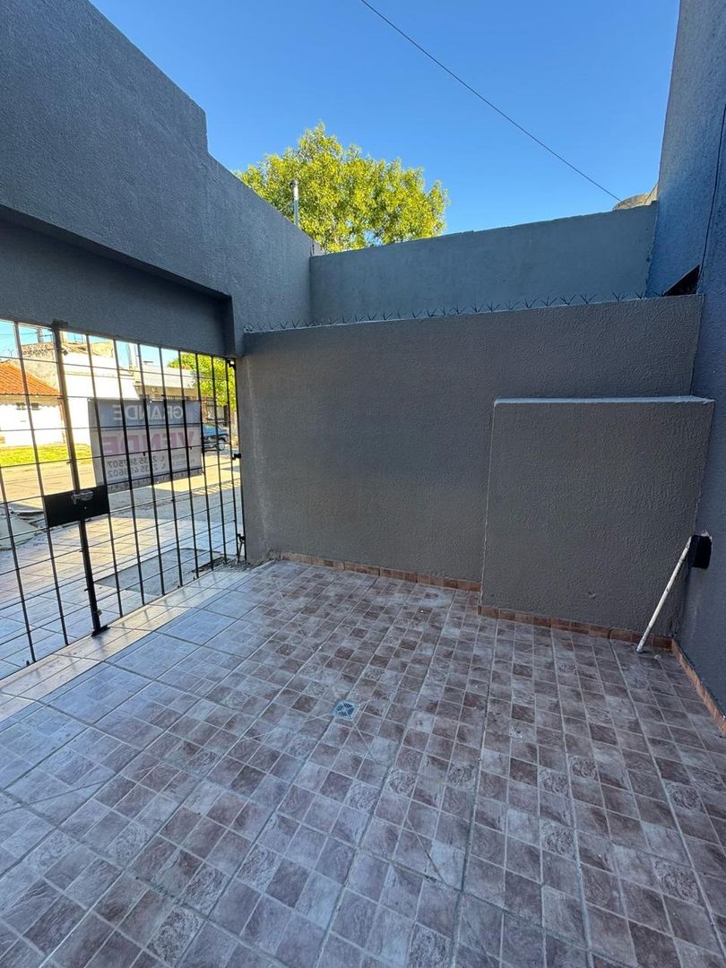 PH 2 ambientes planta baja con patio