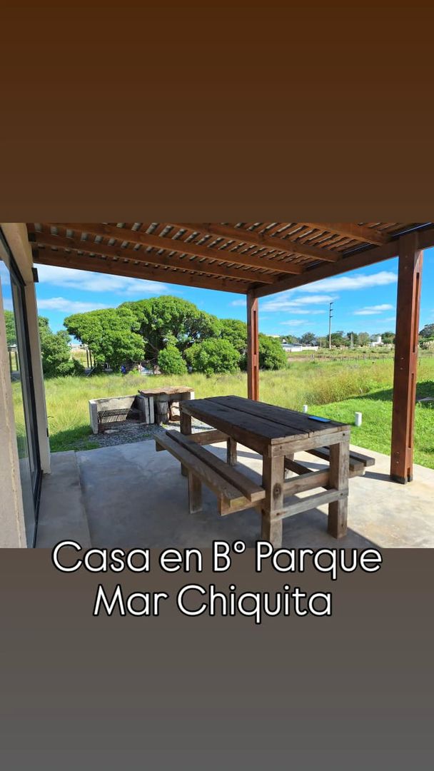 VENDE CASA BºPARQUE MAR CHIQUITA