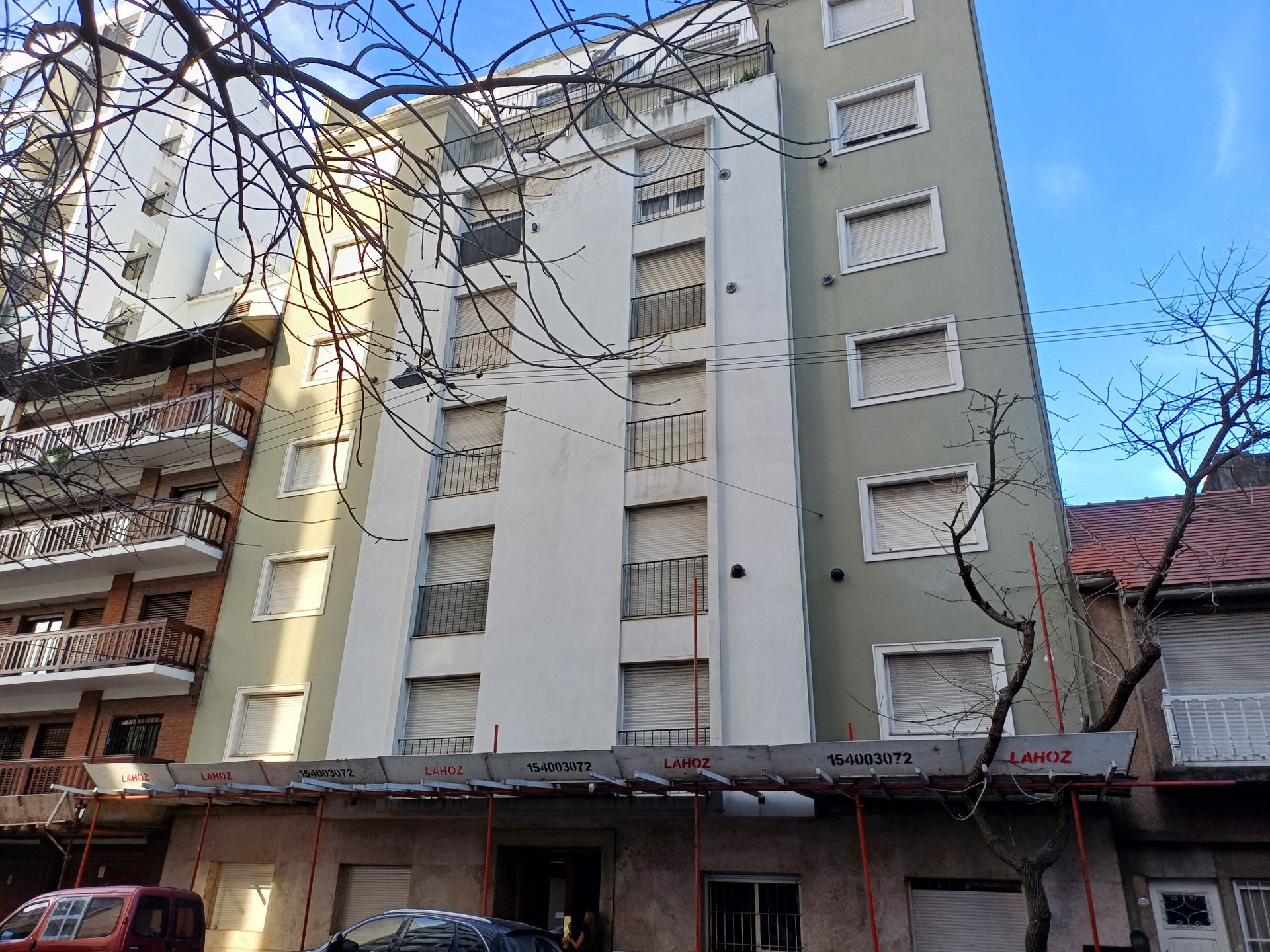 Departamento 3 ambientes al frente zona La Perla