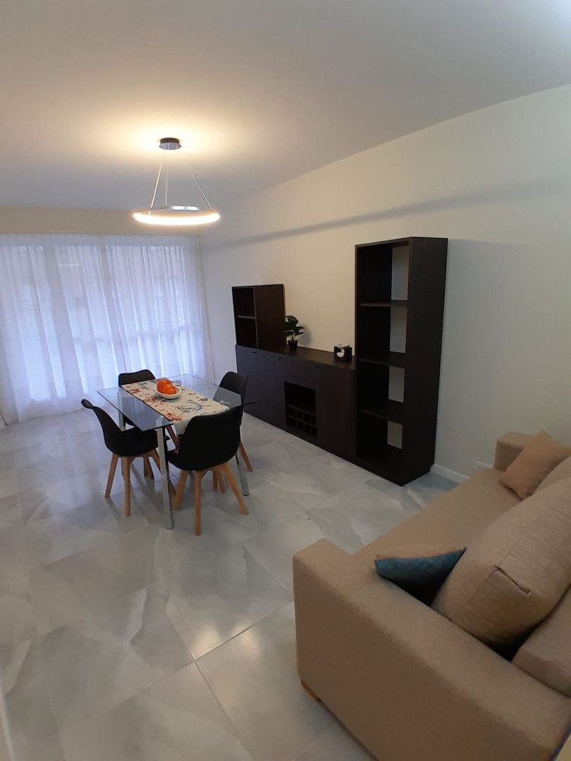 2 AMBIENTES EXTERNO CON BALCON