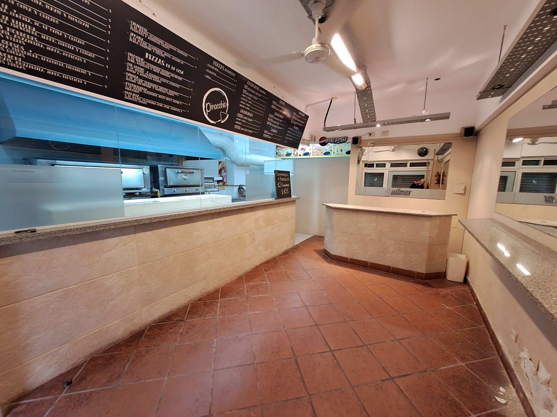 VENTA LOCAL CON INSTALACION -GASTRONOMIA-