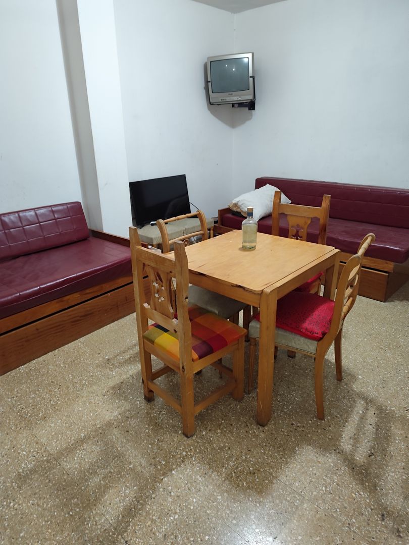 Alq. Monoambiente equipado, interno. 2234541603