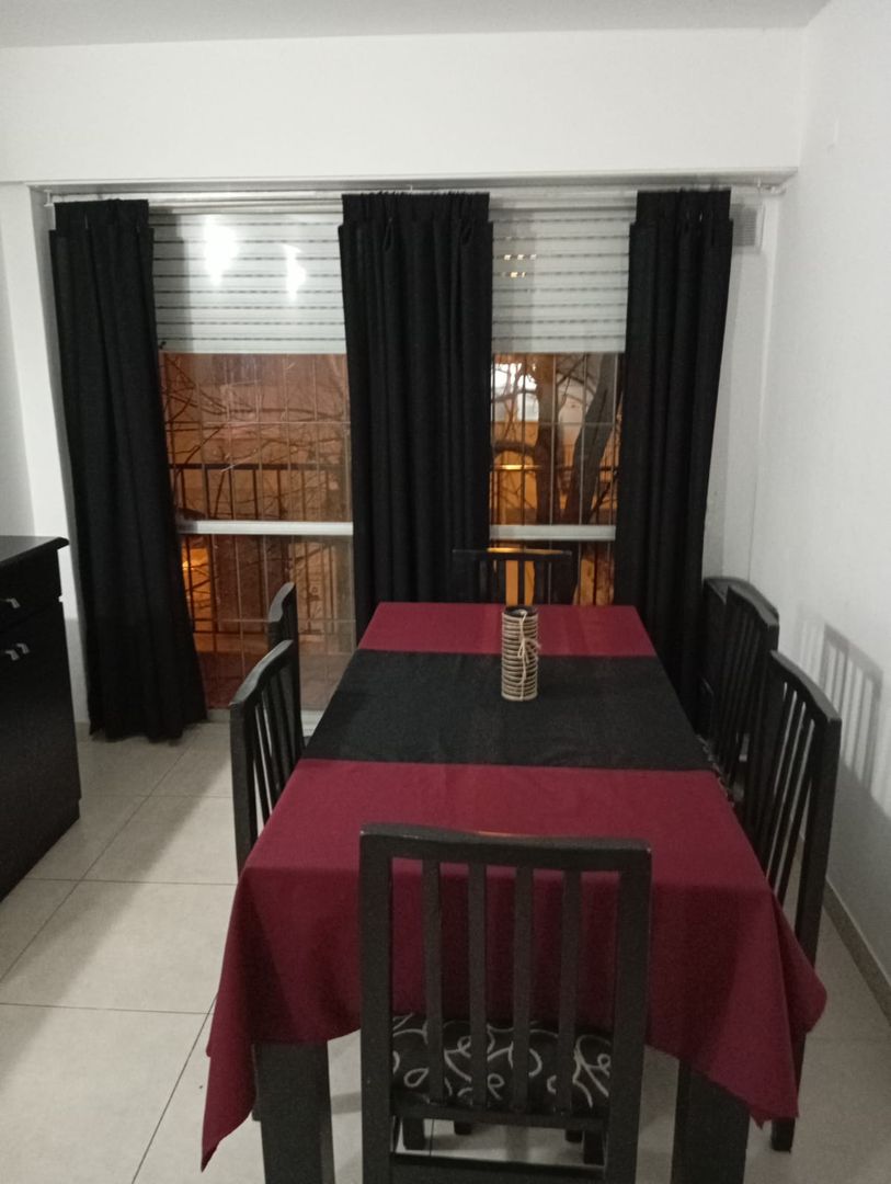 2 AMBIENTES AL FRENTE CON BALCON SALIENTE