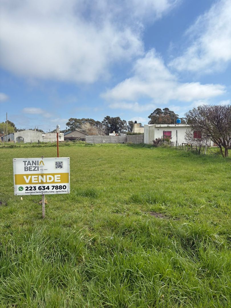 TERRENO EN VENTA SANTA ELENA 300M2